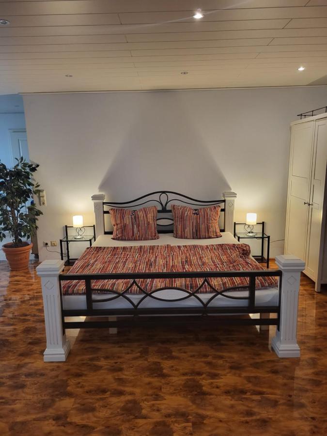 Ferienwohnung Fuer 4 Personen Mit Schnellem Wlan, Glasfaser, Tv Paket Beilstein  Esterno foto